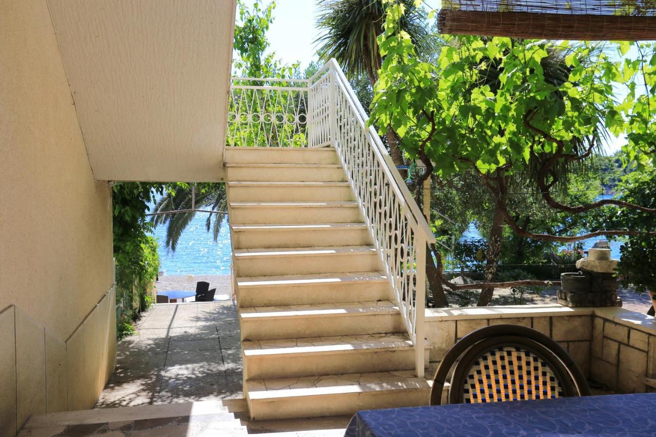Apartments By The Sea Stanici, Omis - 1031 Tice Exteriör bild